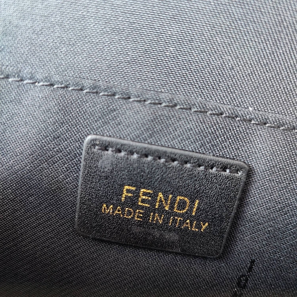 スーパーコピーブランドバッグ着用イメージ